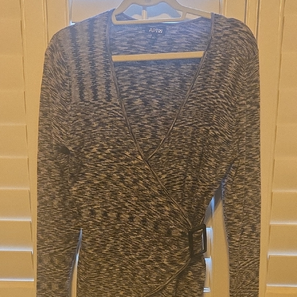 Apt. 9 Women's Black and Gray Wrap Cardigan